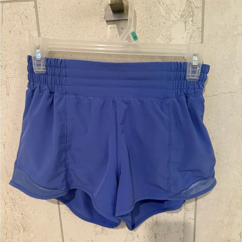 Lululemon Hotty hot shorts high rise 2.5 inch size 4 wild indigo